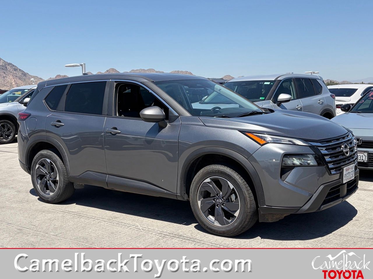 2025 Nissan Rogue SV FWD's photo