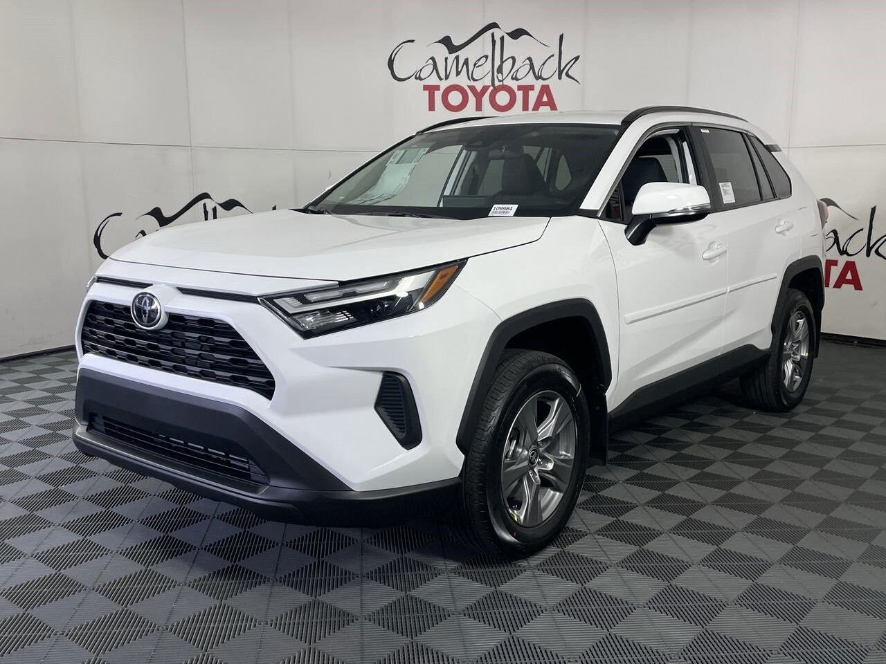 2025 Toyota RAV4 XLE photo 2