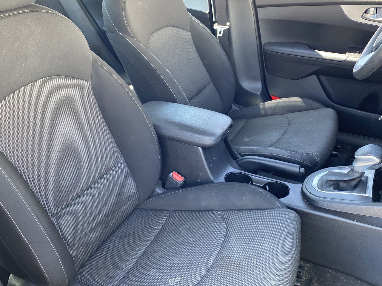 2022 Kia FORTE LXS - Photo 26