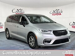 2024 Chrysler Pacifica Limited Van Passenger Van