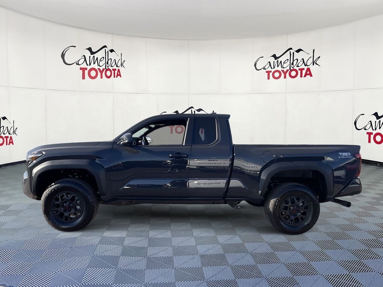 2025 Toyota Tacoma TRD PreRunner photo 4