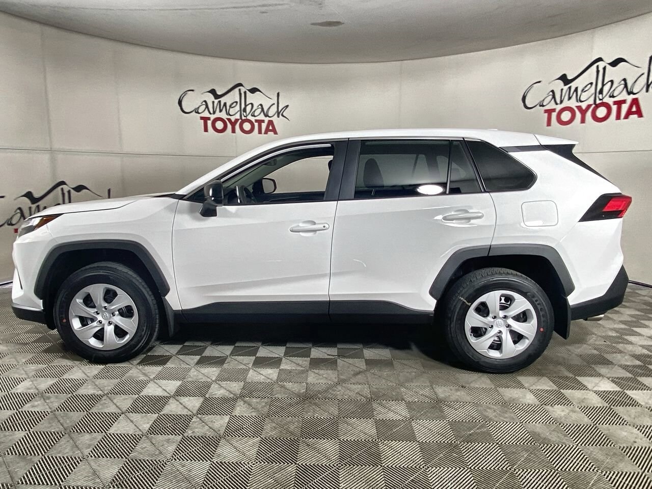 2025 Toyota RAV4 LE photo 3