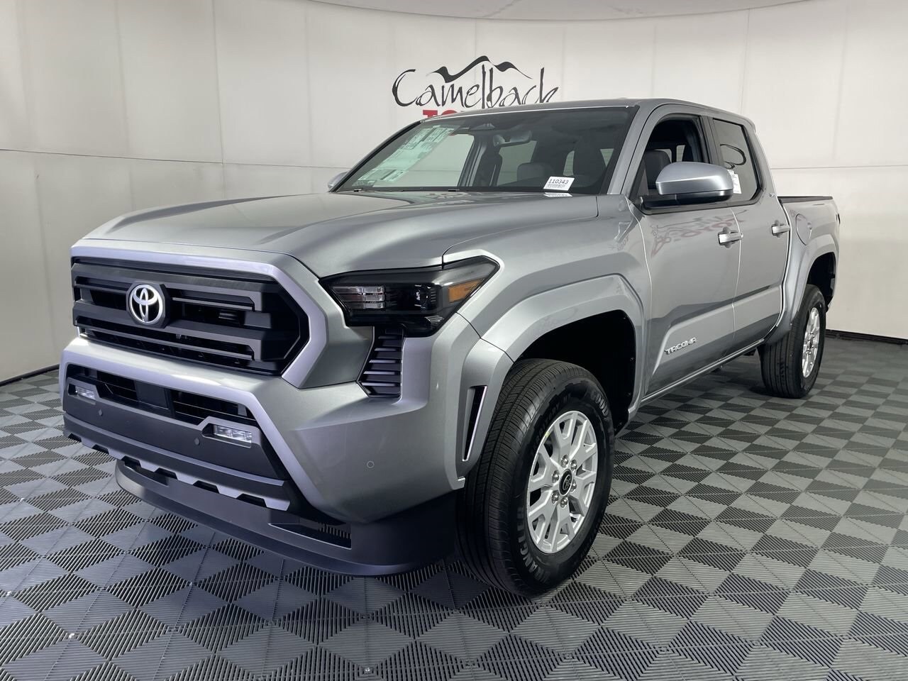 2025 Toyota Tacoma SR5 photo 2