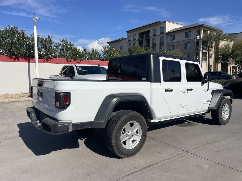 Used 2023 Jeep Gladiator Sport Truck Crew Cab