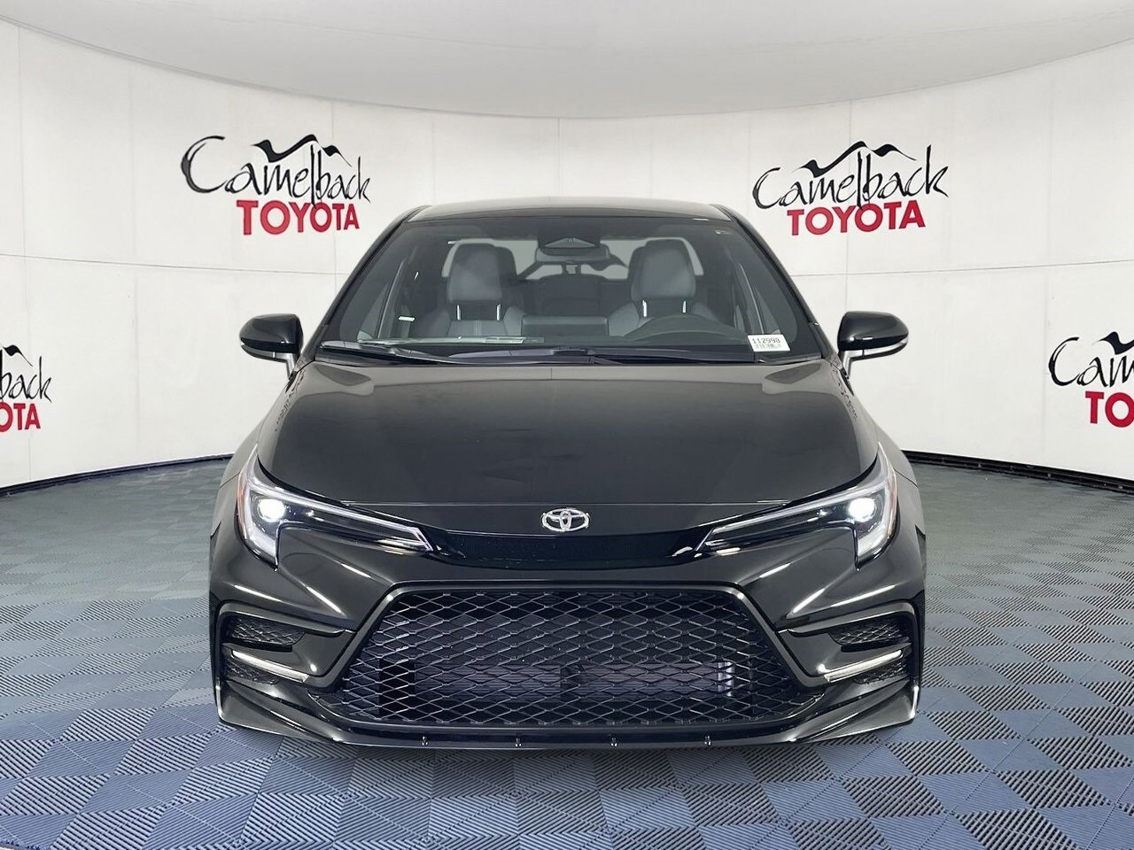 2026 Toyota Corolla SE photo 3