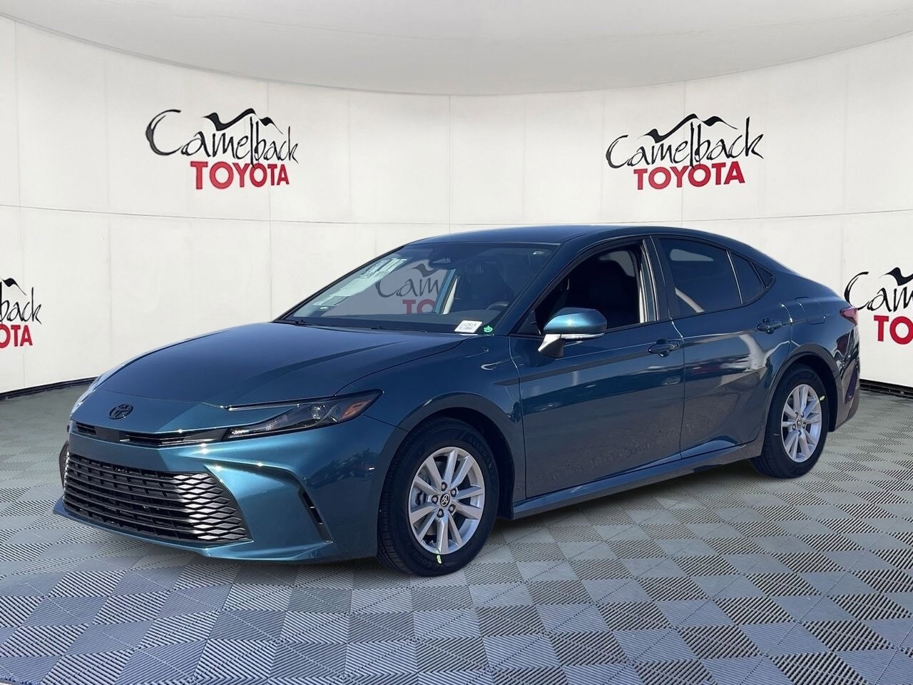 2026 Toyota Camry LE photo 3
