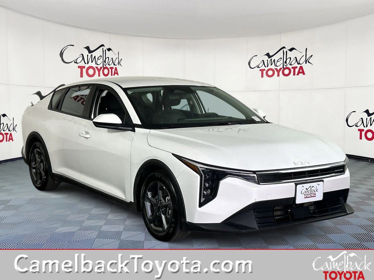 2025 Kia K4 LXS AT's photo