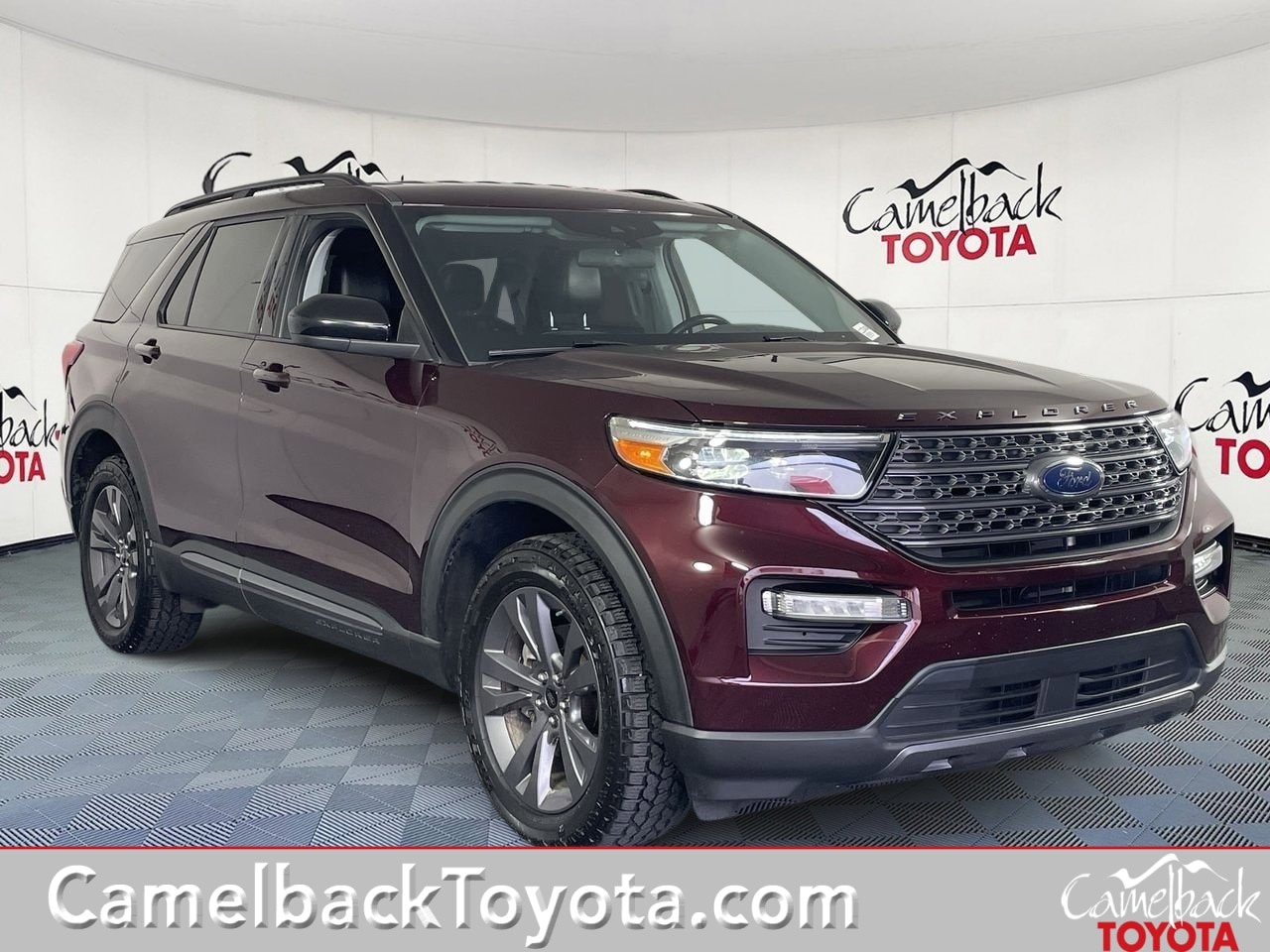 2022 Ford Explorer XLT's photo