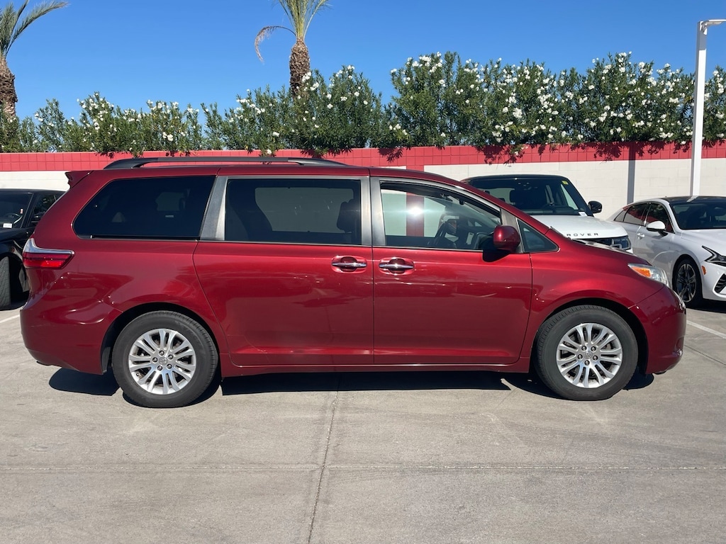 Used 2016 Toyota Sienna L Van