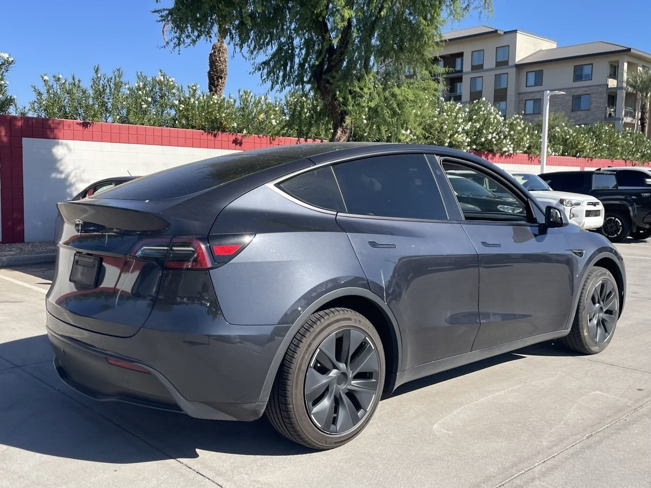 Used 2024 Tesla Model Y Long Range with VIN 7SAYGDED6RF116905 for sale in Phoenix, AZ