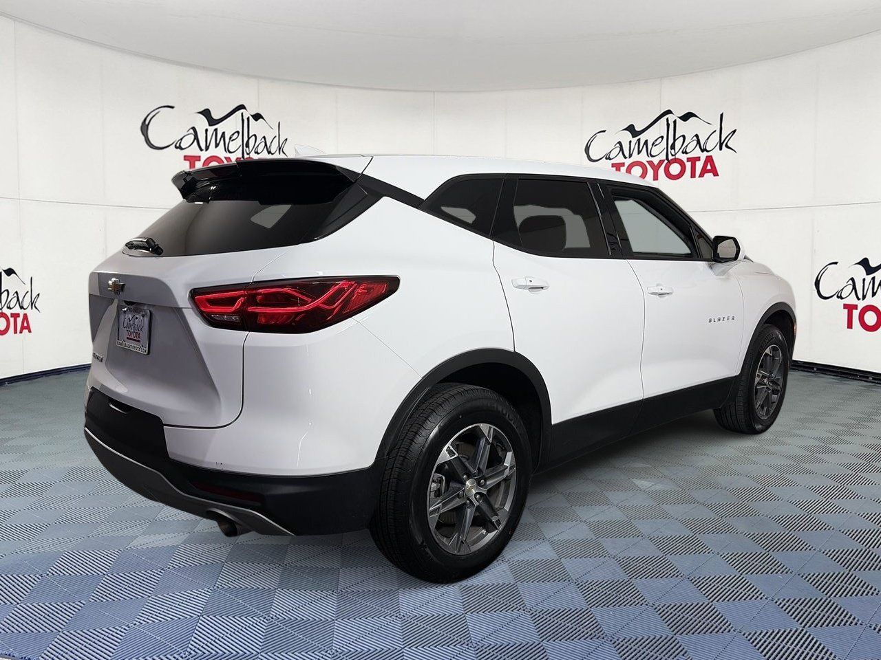 2025 Chevrolet Blazer 2LT - Photo 8