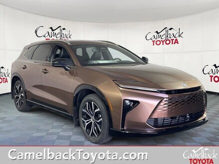 2025 Toyota Crown Signia XLE SUV