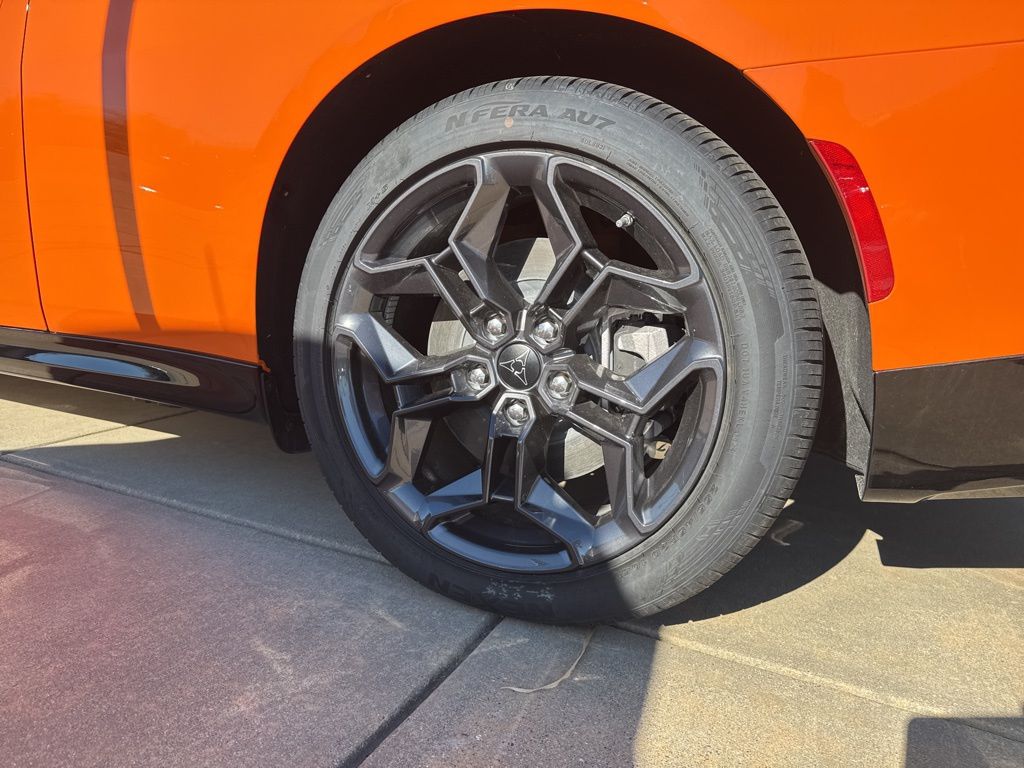 2025 Dodge Charger Daytona R/T - Photo 18