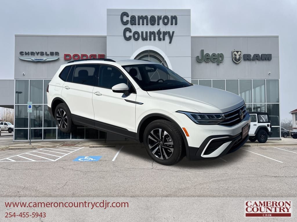 2024 Volkswagen Tiguan S's photo