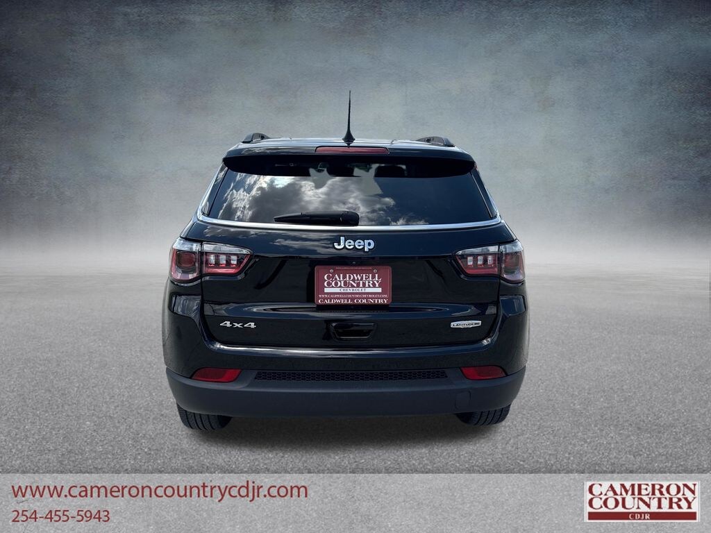 Used 2022 Jeep Compass Latitude Lux SUV