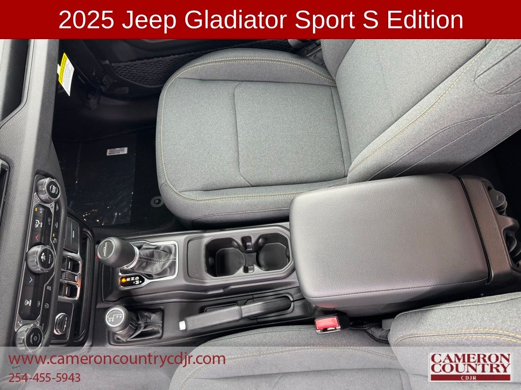 2025 Jeep Gladiator Sport S - Photo 11