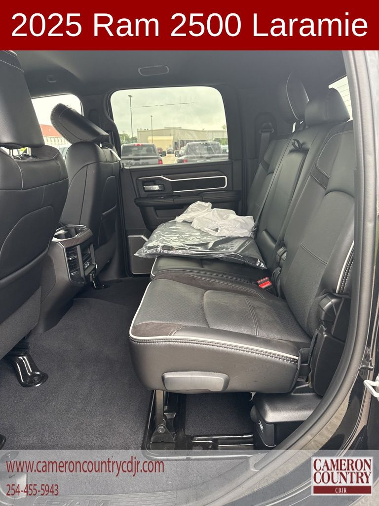 2025 RAM 2500 Laramie - Photo 10