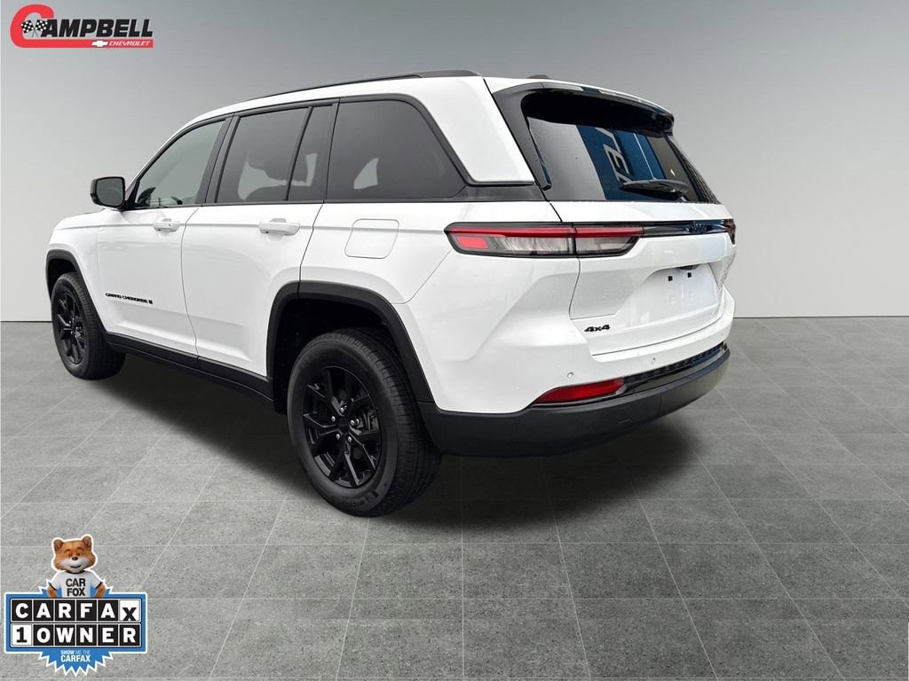 Used 2024 Jeep Grand Cherokee Altitude SUV