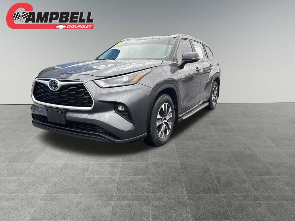 2023 Toyota Highlander XLE's photo