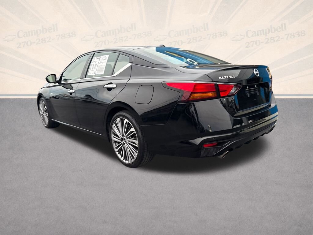 Used 2023 Nissan Altima 2.5 SL Sedan