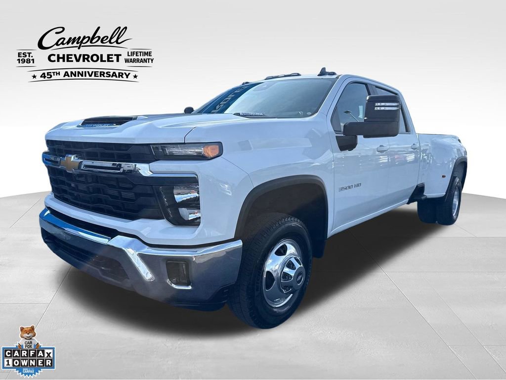 2024 Chevrolet Silverado HD LT 4WD Crew Cab Long Box DRW's photo