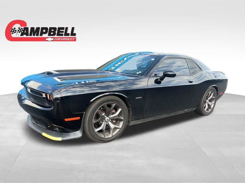 2019 Dodge Challenger R/T's photo