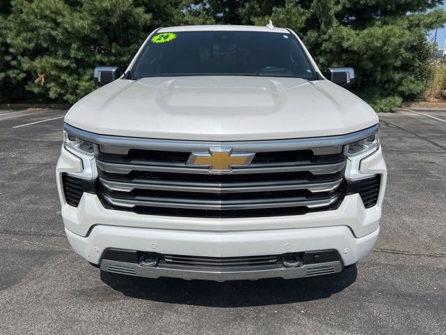 Used 2024 Chevrolet Silverado 1500 High Country with VIN 1GCUDJE87RZ229732 for sale in Bowling Green, KY