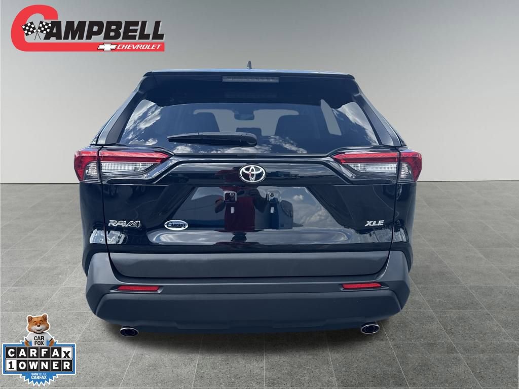 2024 Toyota RAV4 XLE Premium photo 4