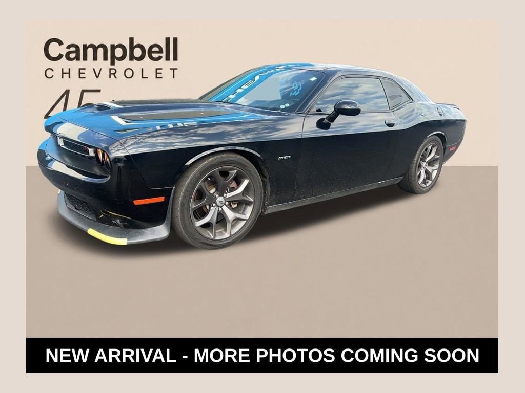 2019 Dodge Challenger R/T's photo