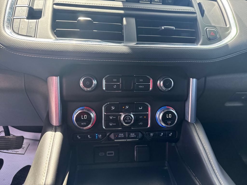 2024 GMC Yukon SLT - Photo 30