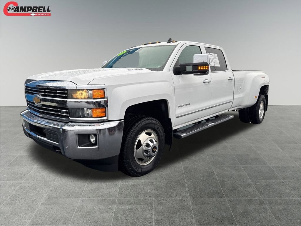 2015 Chevrolet Silverado 3500HD LTZ's photo