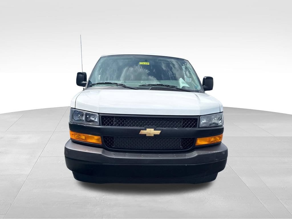 2026 Chevrolet Express Cargo Work Van - Photo 20