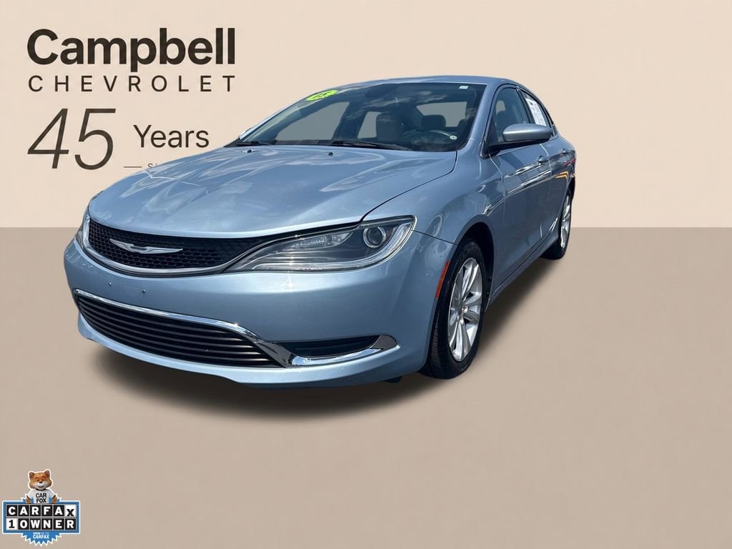 2015 Chrysler 200 Limited's photo
