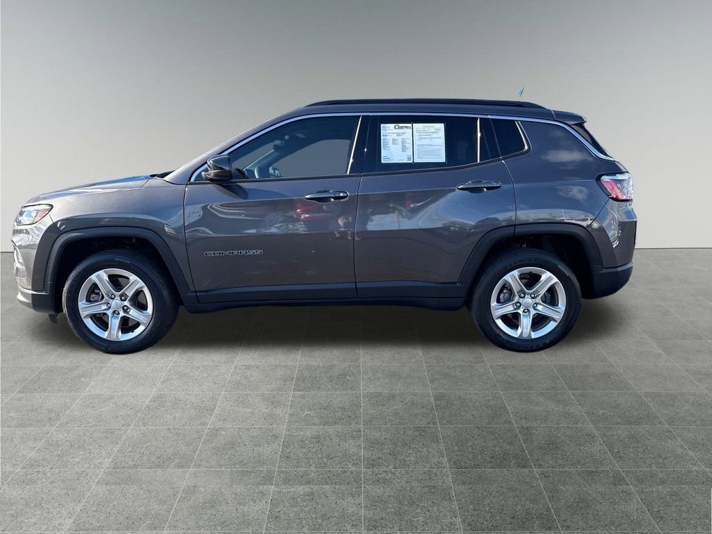 Used 2023 Jeep Compass Latitude 4x4 SUV
