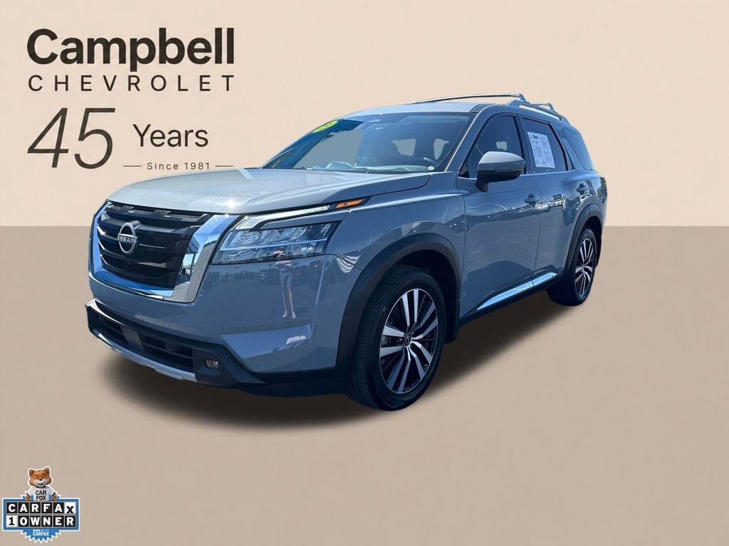 2023 Nissan Pathfinder Platinum 2WD's photo
