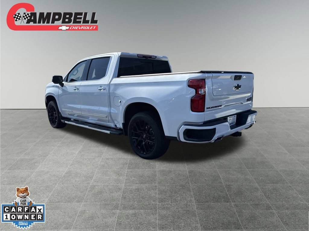 2023 Chevrolet Silverado 1500 High Country photo 3