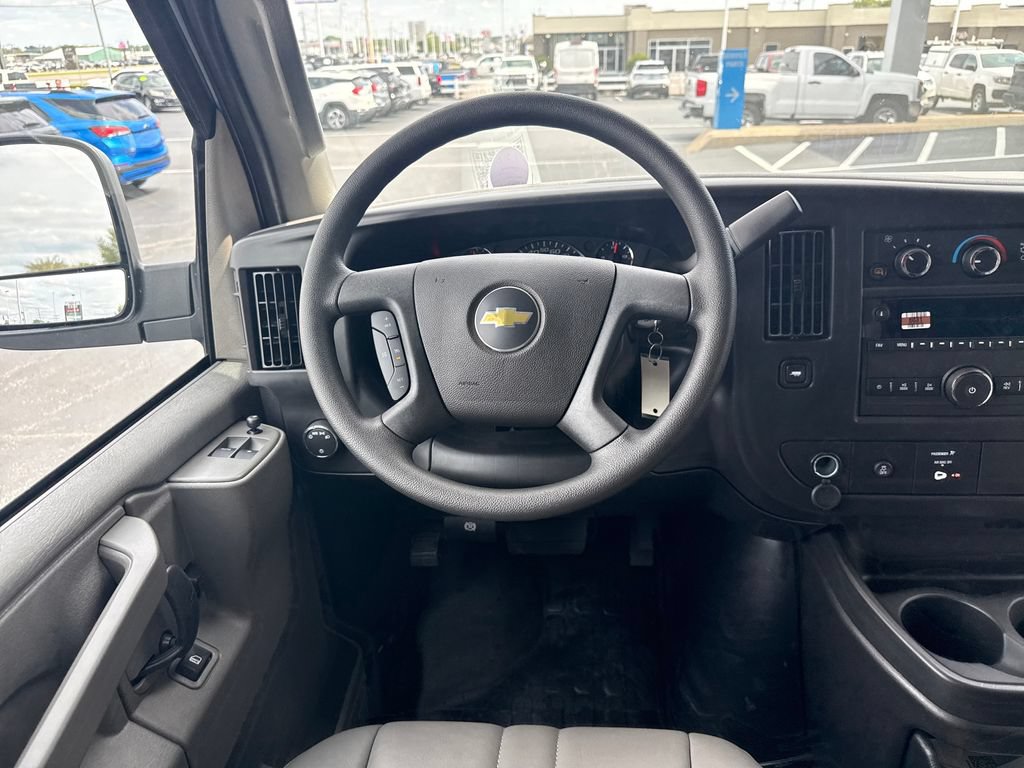 2026 Chevrolet Express Cargo Work Van - Photo 30