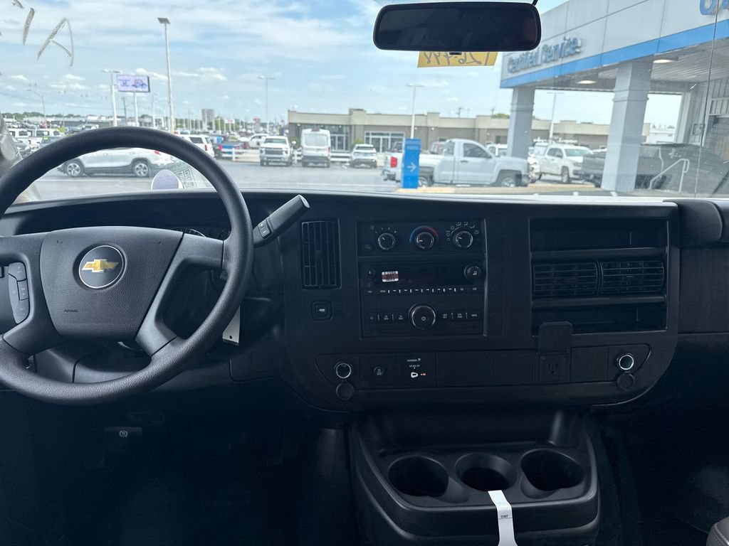 2026 Chevrolet Express Cargo Work Van - Photo 28