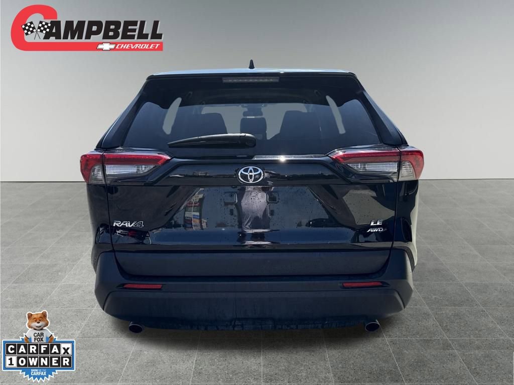 2024 Toyota RAV4 LE photo 4