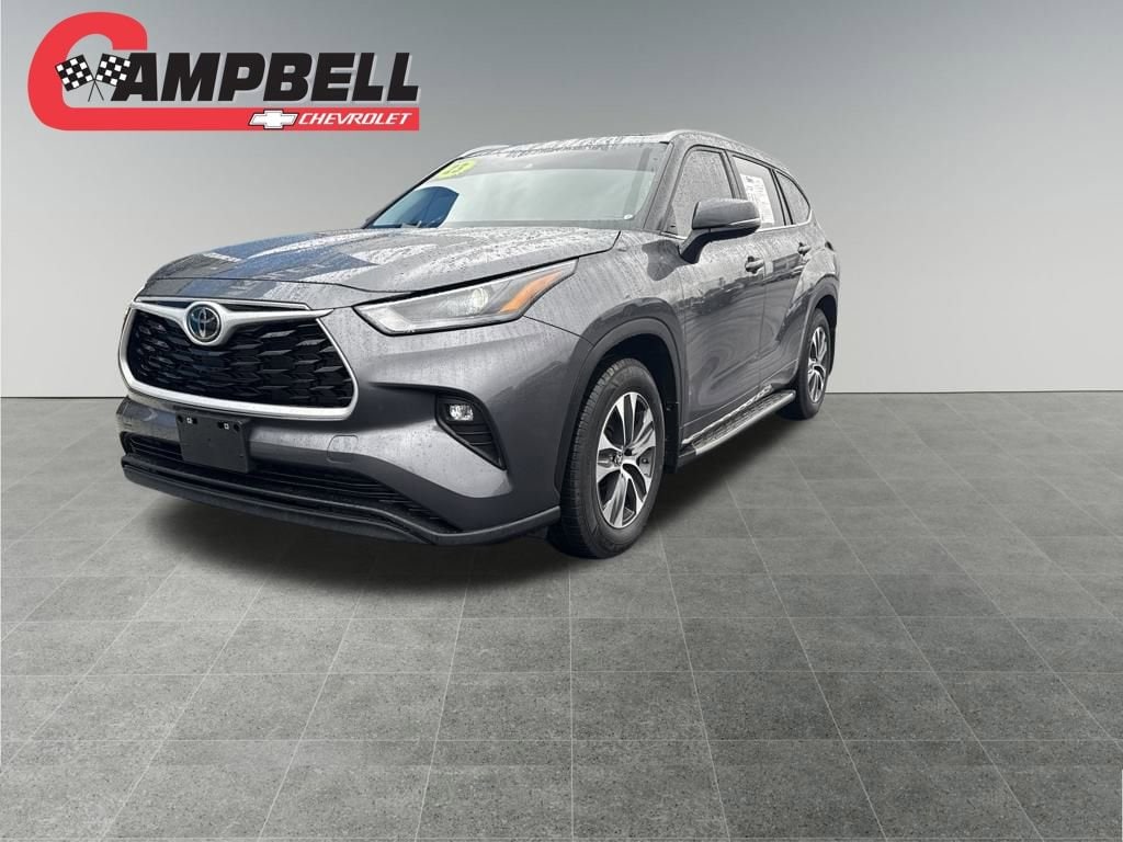 2023 Toyota Highlander XLE's photo
