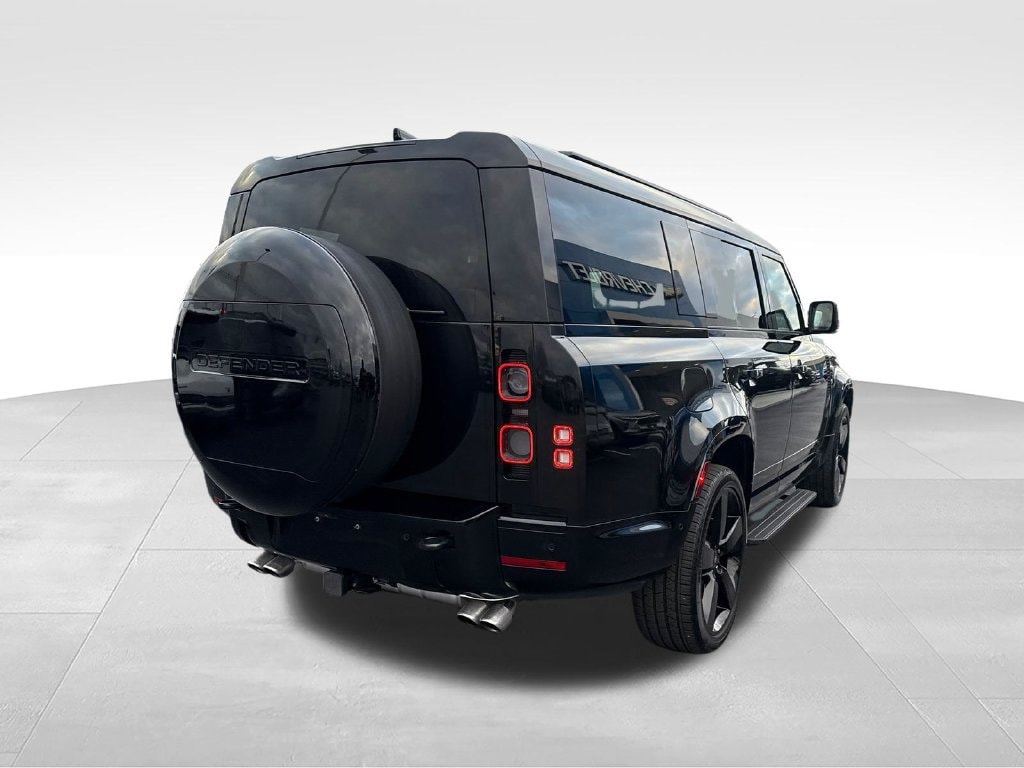 2025 Land Rover Defender V8 - Photo 6