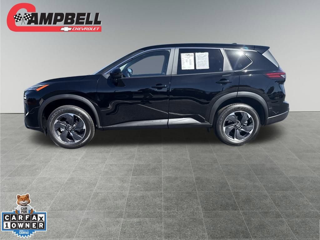 2025 Nissan Rogue SV photo 2