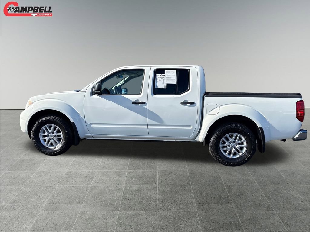 2017 Nissan Frontier SV photo 2