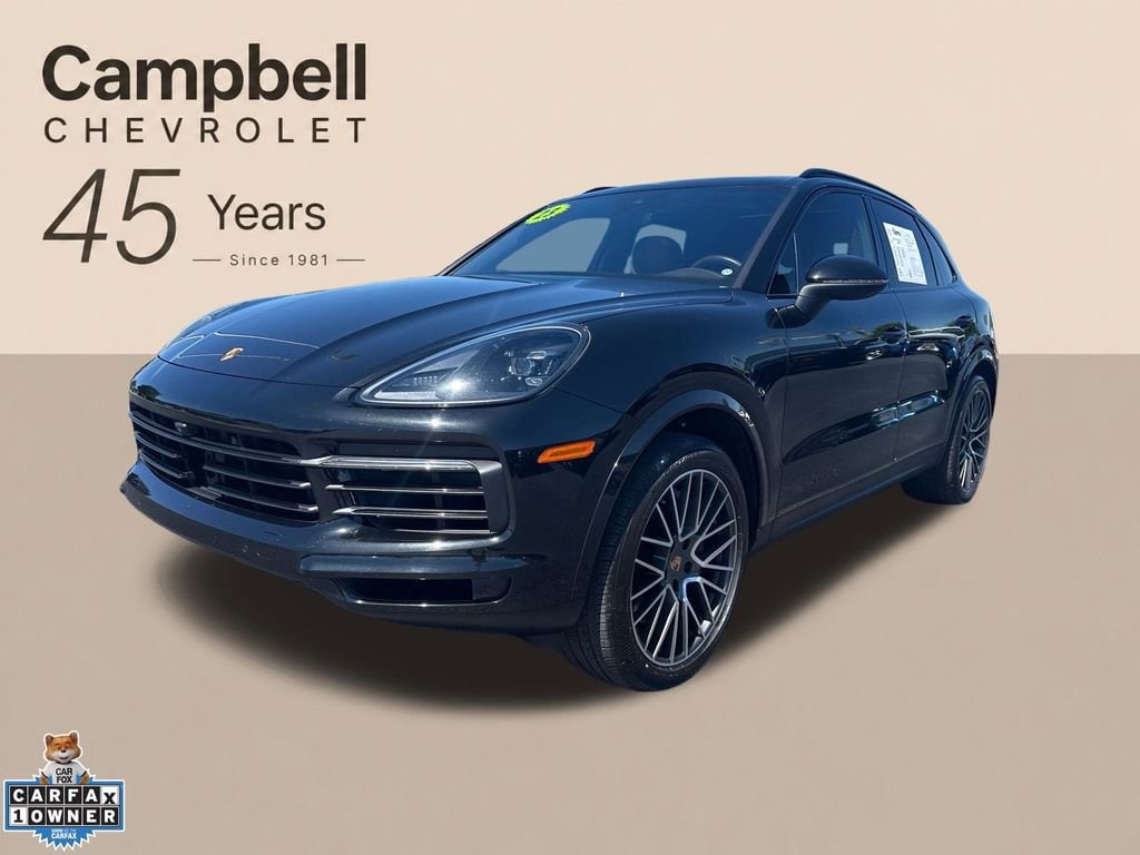 2023 Porsche Cayenne Platinum Edition's photo