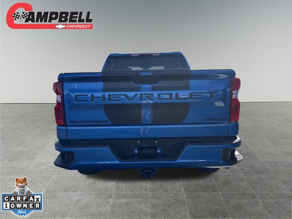 2022 Chevrolet Silverado Custom photo 3