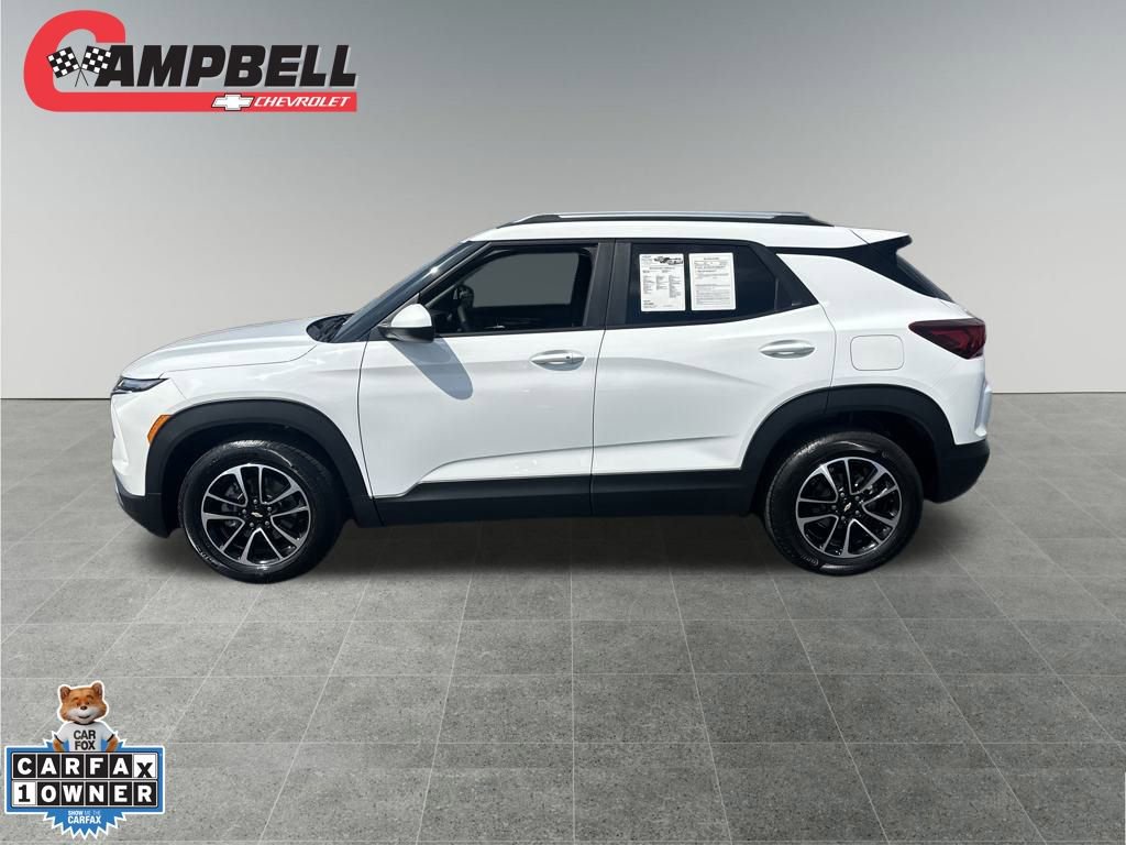 2024 Chevrolet Trailblazer LT photo 2