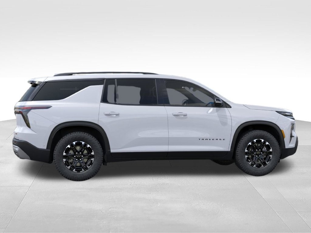 2027 Chevrolet Traverse Z71 - Photo 6