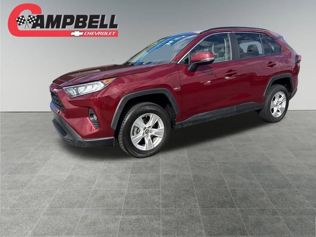 2021 Toyota RAV4 XLE's photo