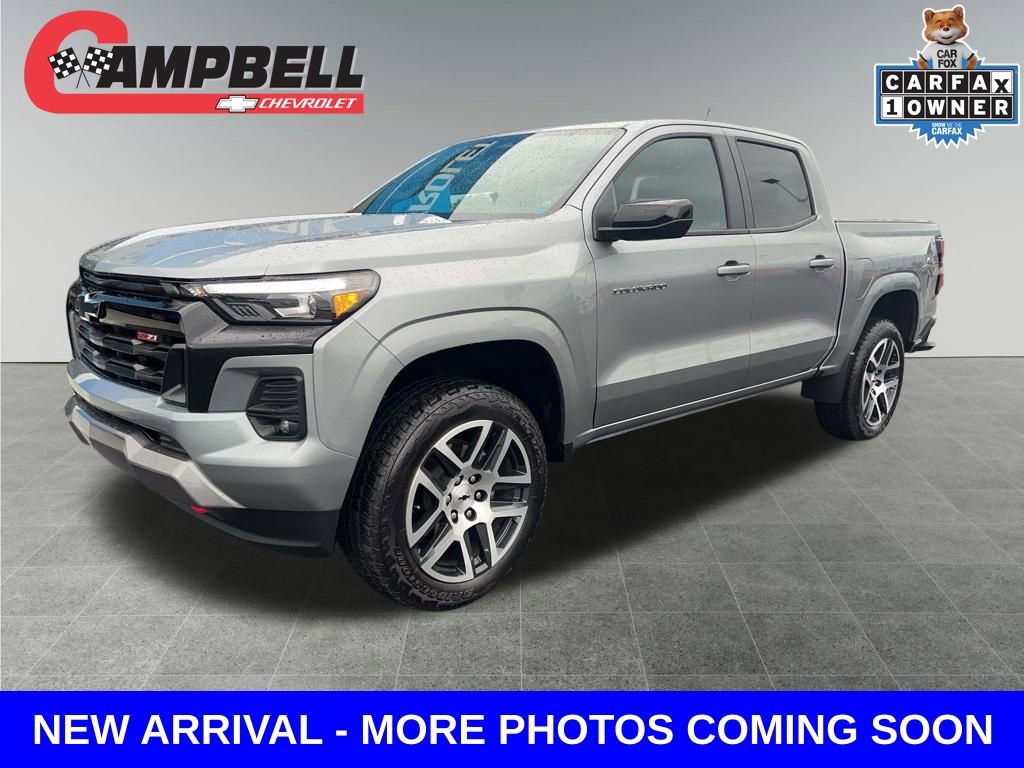 2024 Chevrolet Colorado Z71 photo 2