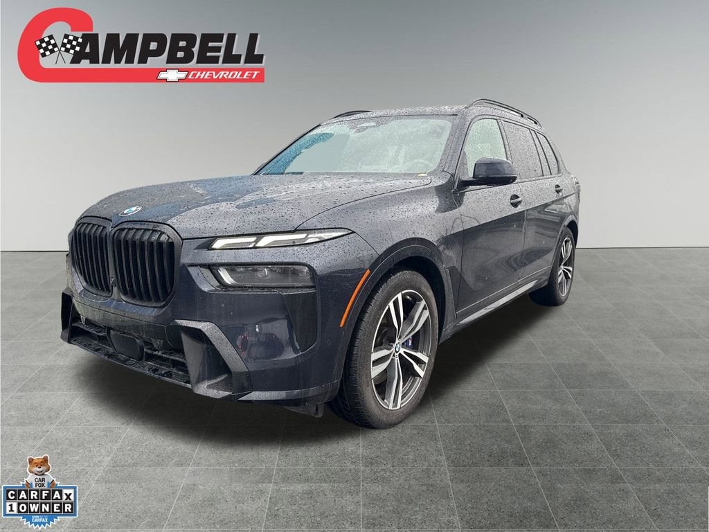 2024 BMW X7 40i's photo